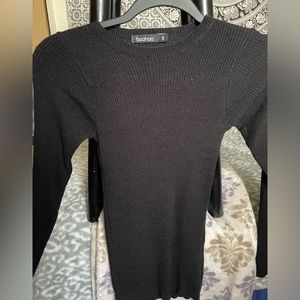 black and cream longsleeve top